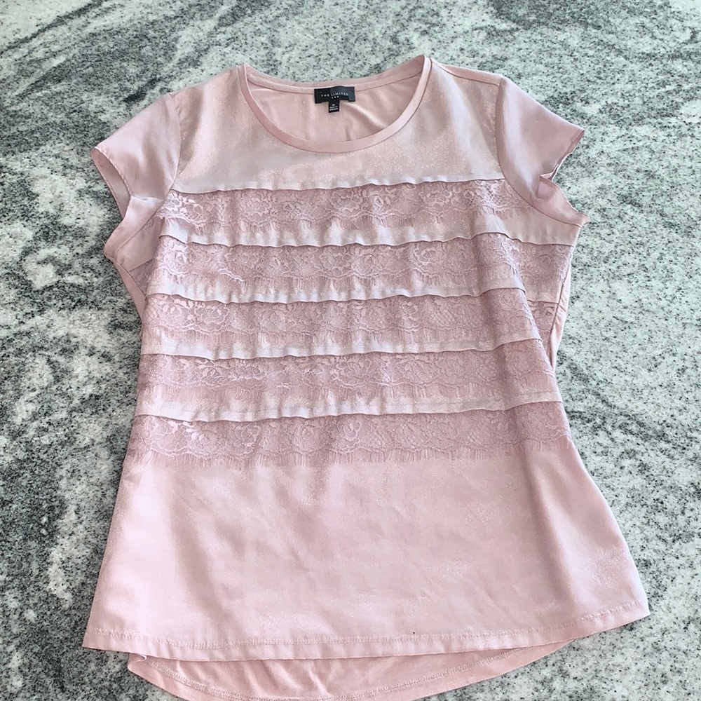 Womens medium tshirt from the limited